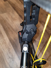 Load image into Gallery viewer, MATHEWS V-Series Rear Stabilizer Mount