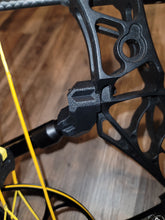 Load image into Gallery viewer, MATHEWS V-Series Rear Stabilizer Mount